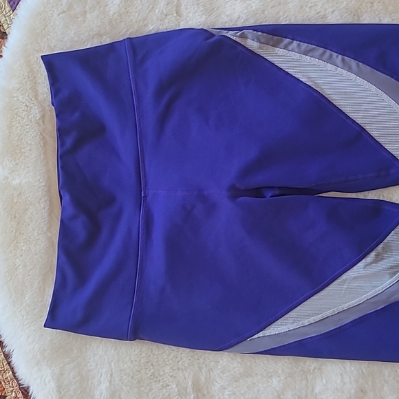 Fabletics Powerhold Purple Colorblock Mesh Panel Athletic Athleisure Leggings - Picture 2 of 12